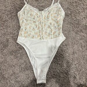 SHEIN White Lace Bustier Bodysuit with Pastel Floral Accents